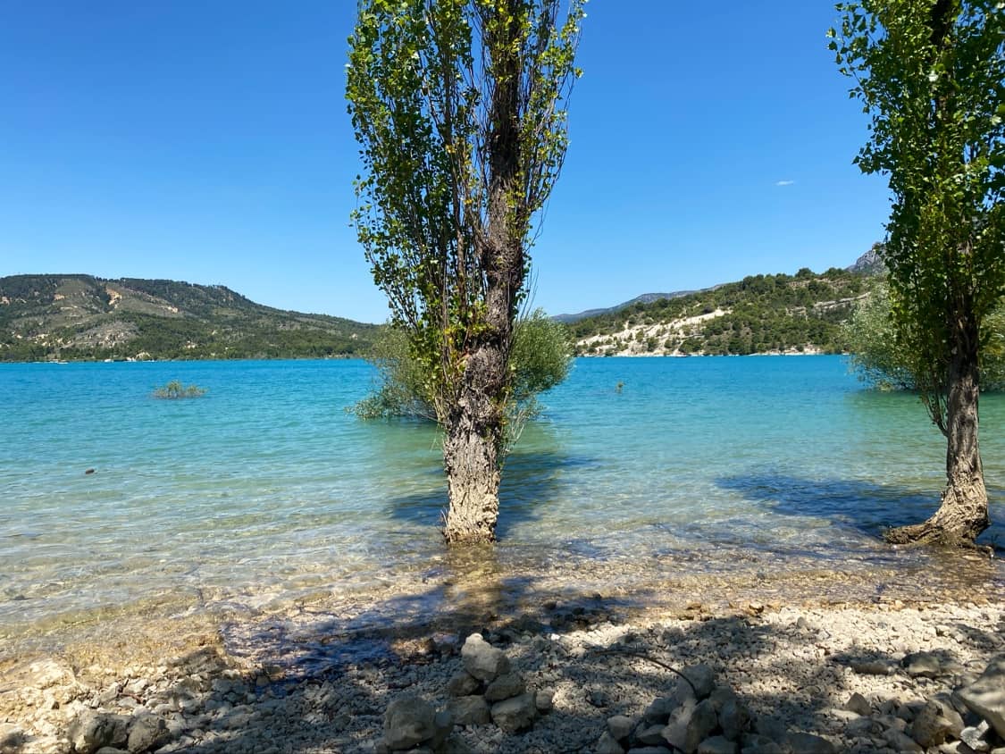 Scenic Lakeside Views