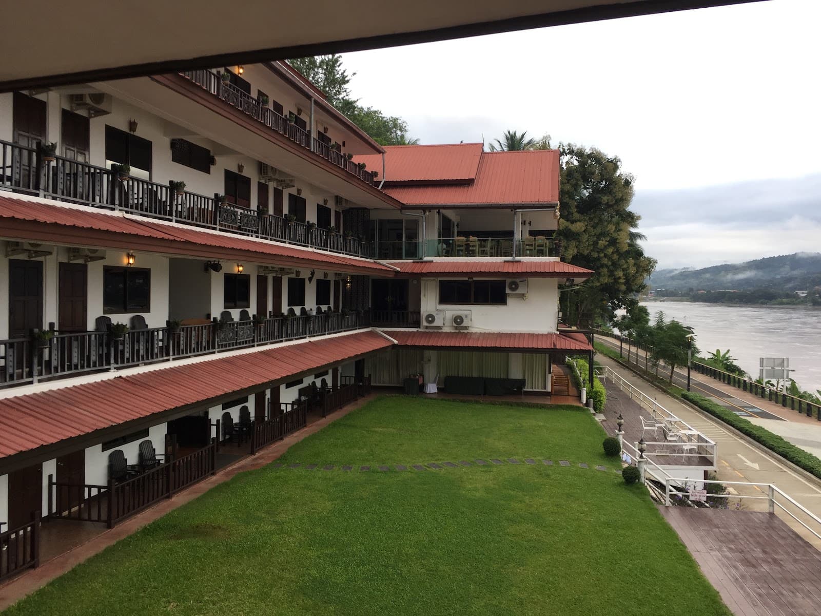 Chiang Khong Riverside Promenade - Image 1