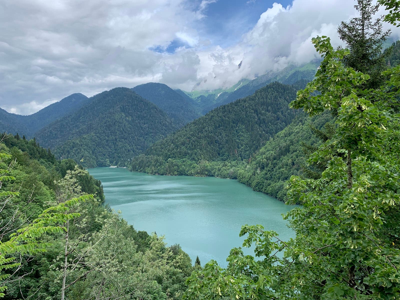 Blue Lake (Ritsa area) - Image 1