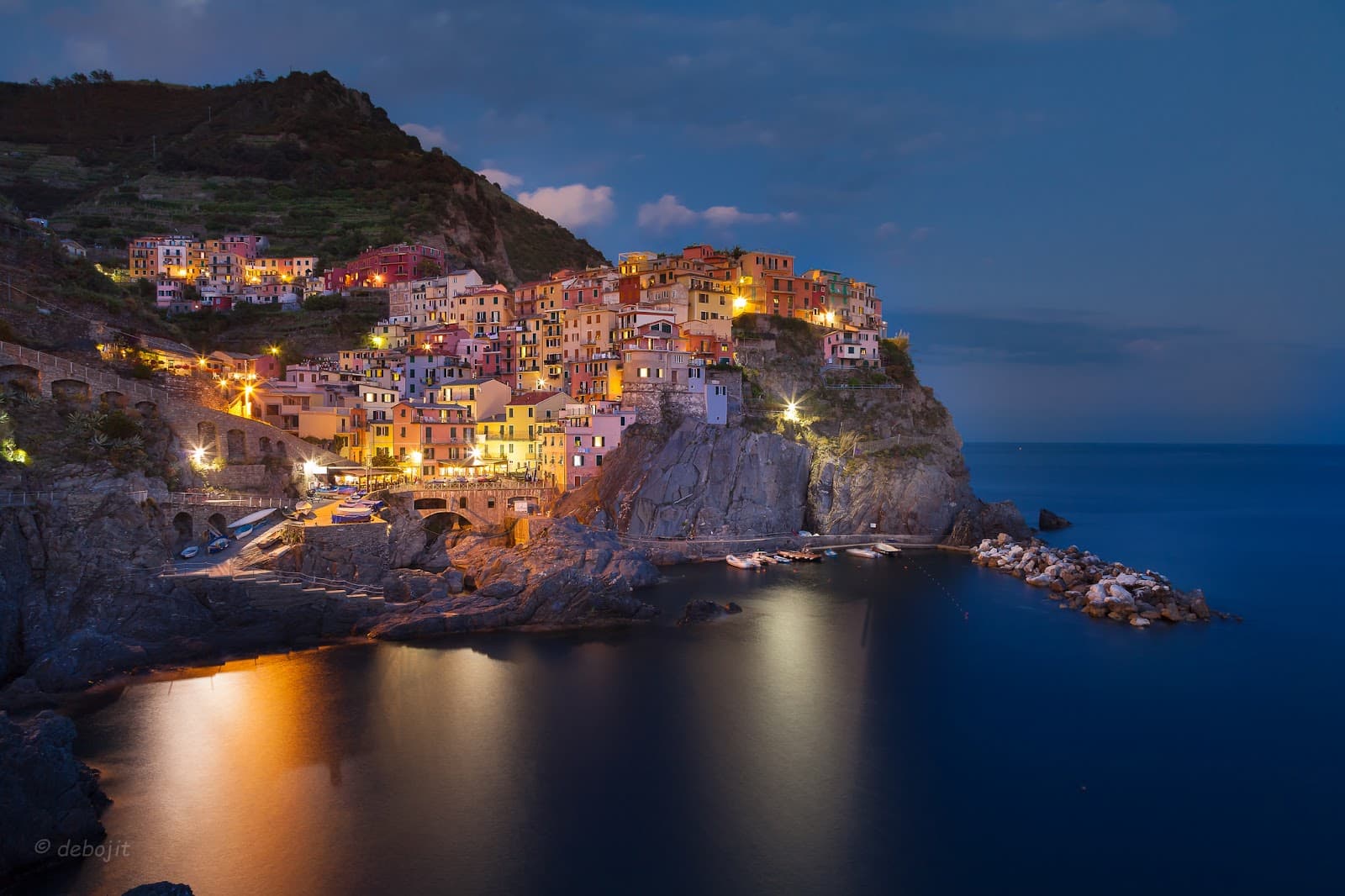 Manarola Train Station - Image 1