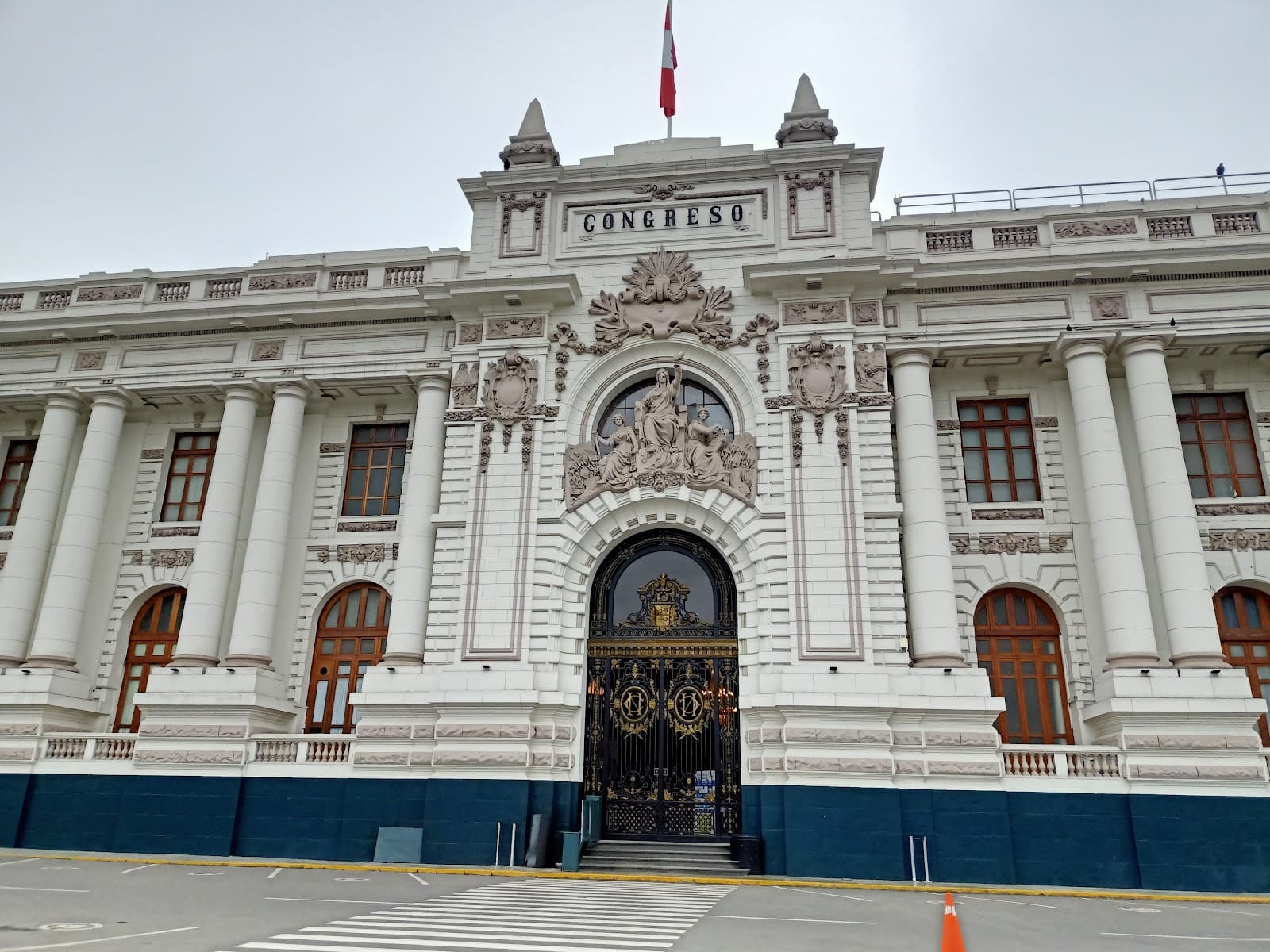 Legislative Palace (Congress) Lima - Image 1