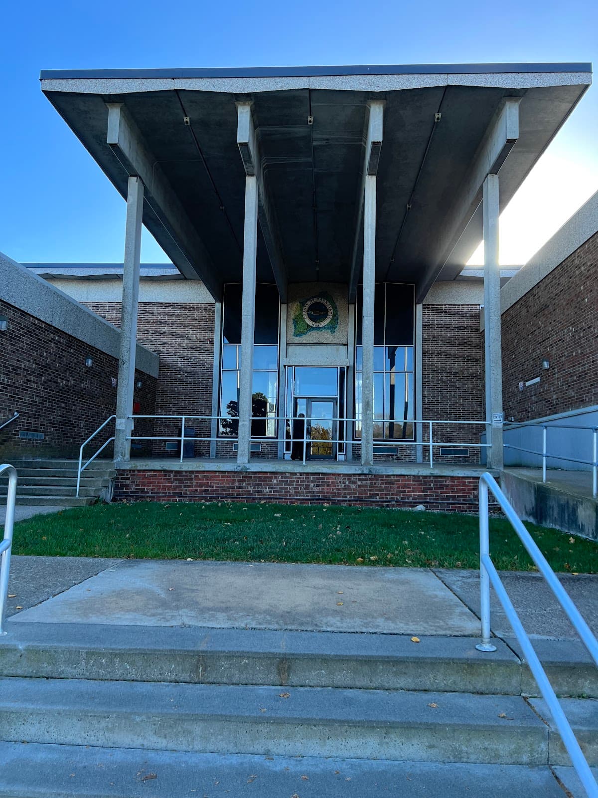 Olde Colonial Courthouse - Image 1