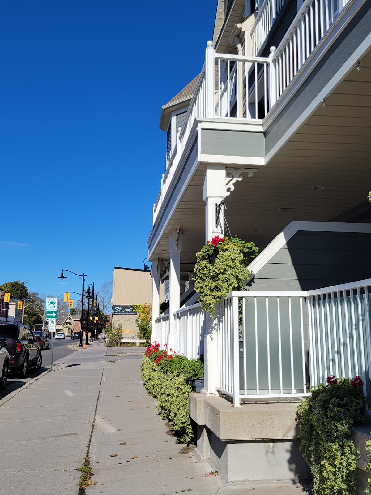 Lakefield Village - Image 1