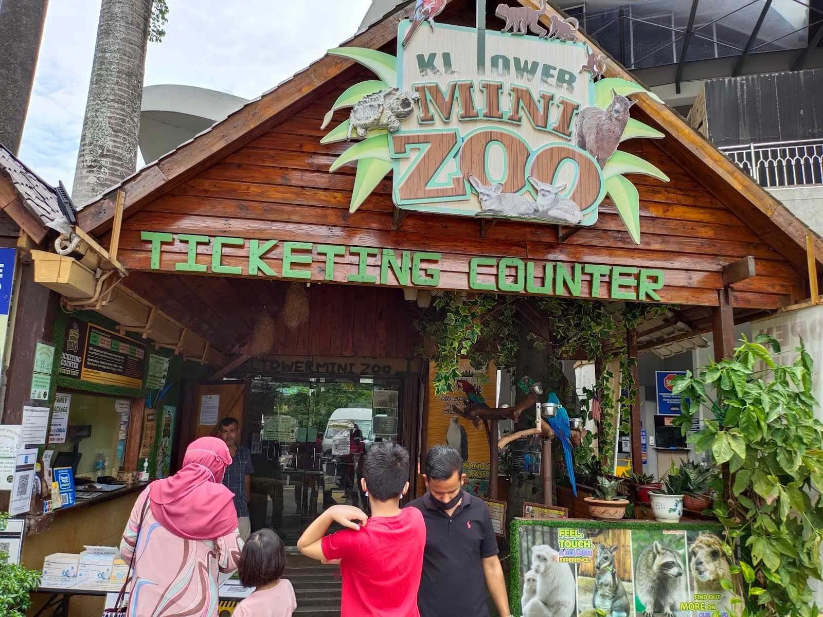 KL Tower Mini Zoo - Image 1