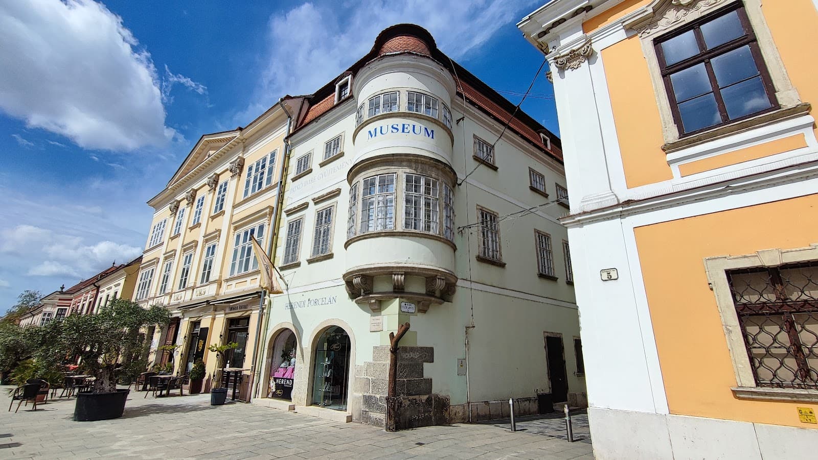 Vastuskó House - Image 1
