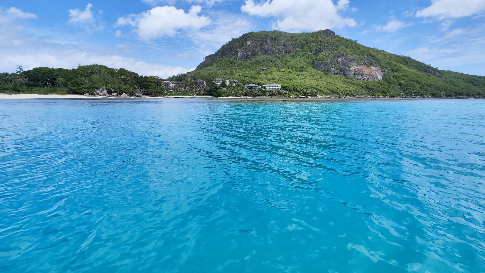 Sainte Anne Island - Image 1