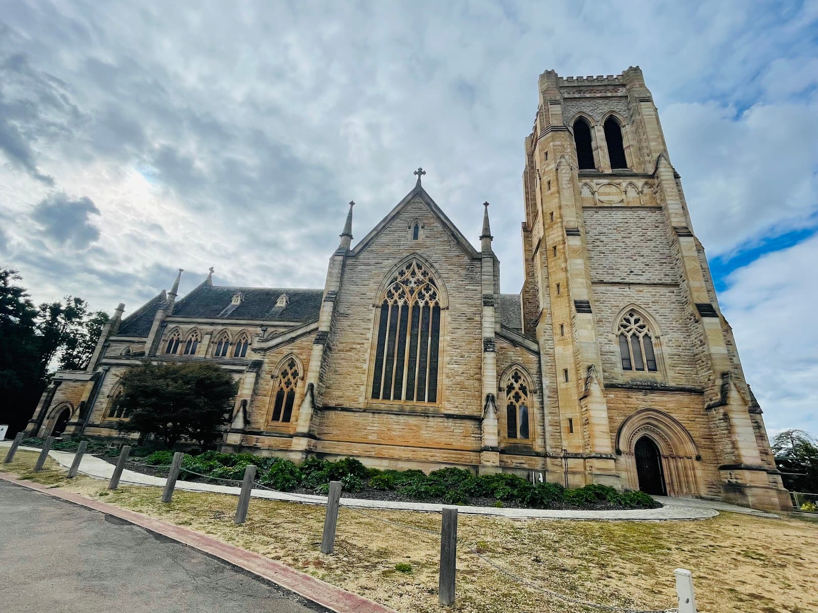 St Saviour's Cathedral - Image 1