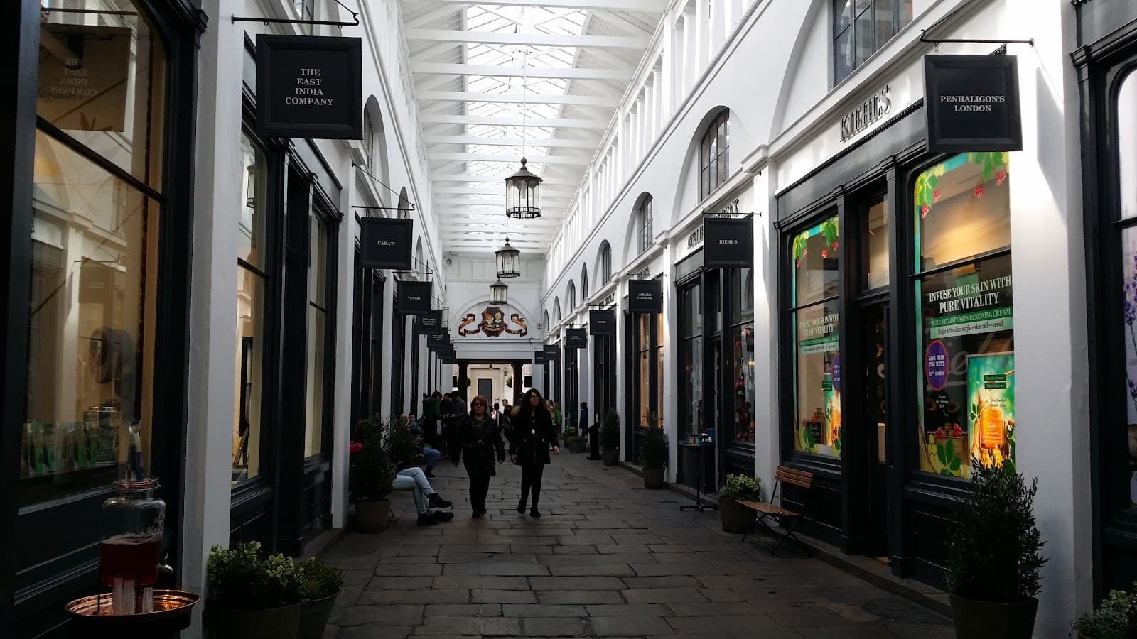 Apple Market, Kingston - Image 1