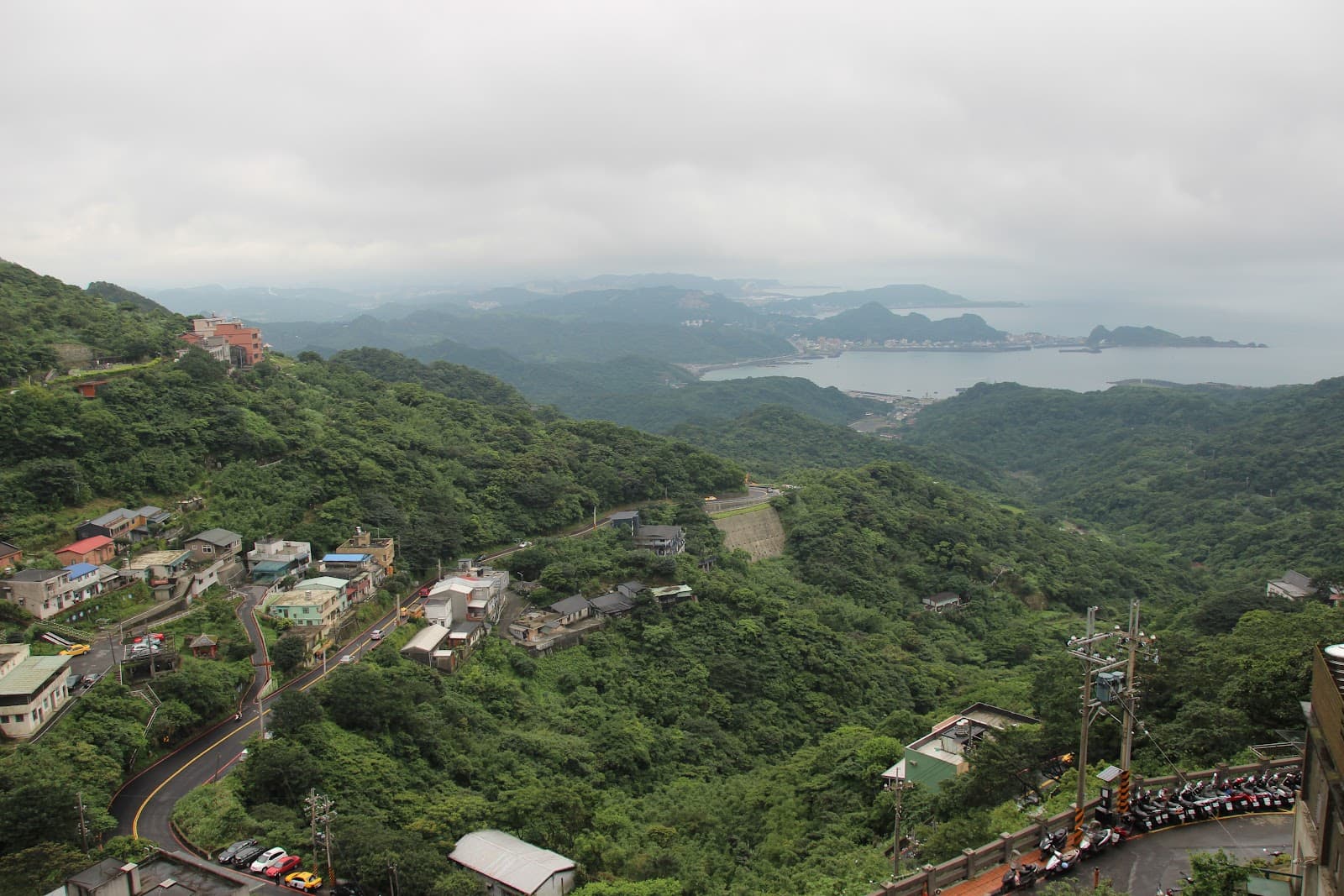 Jishan Street Jiufen - Image 1