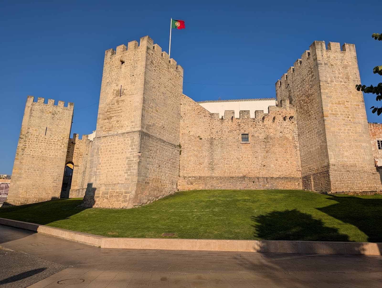 Loulé Old Town & Castle - Image 1