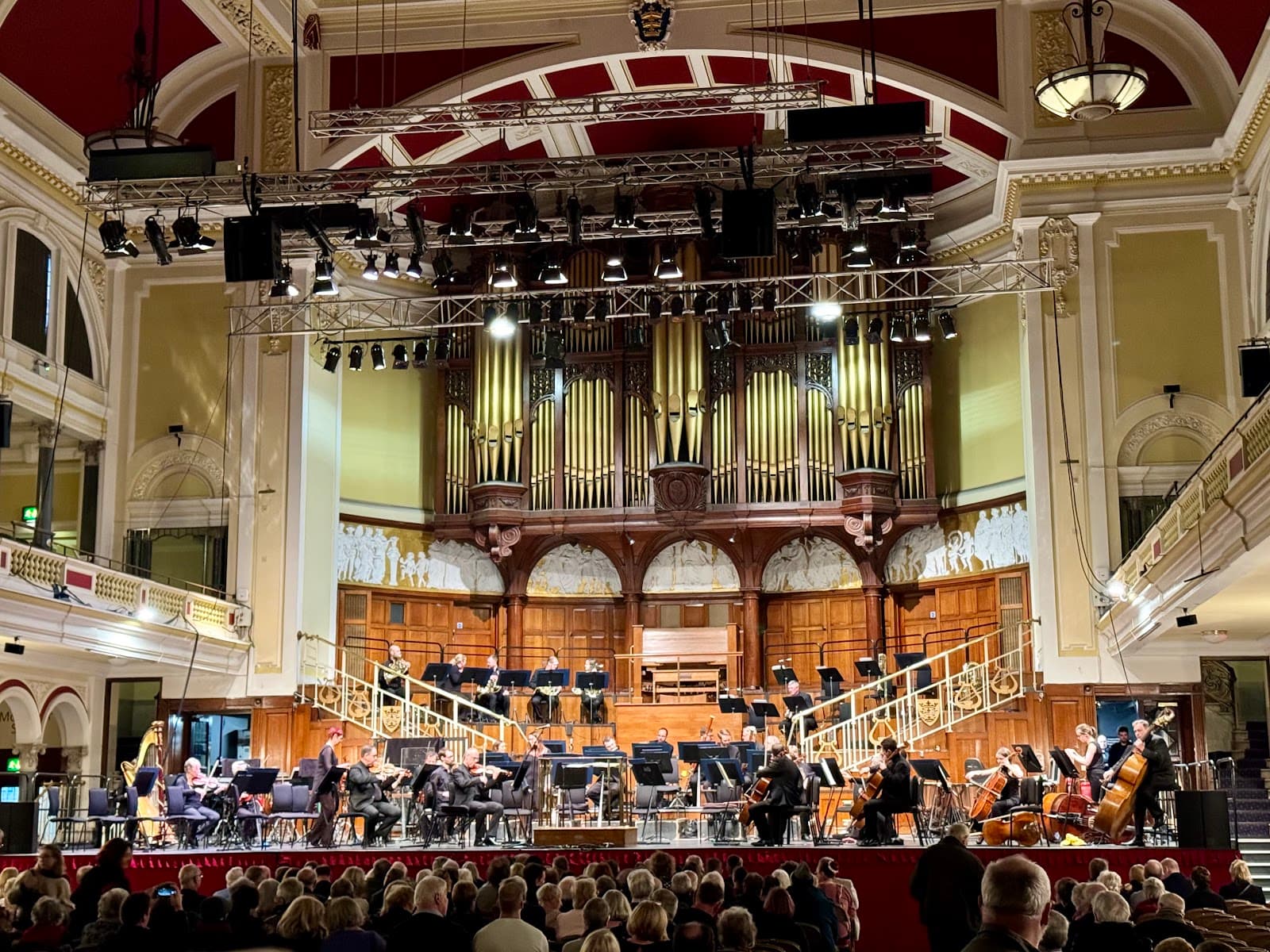 Hull City Hall - Image 1