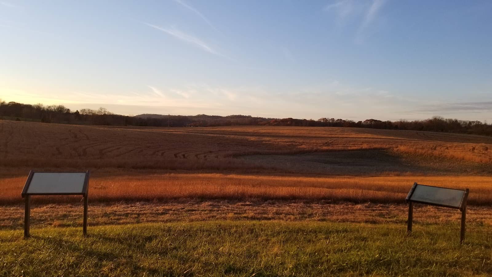 Informative Ground Staff