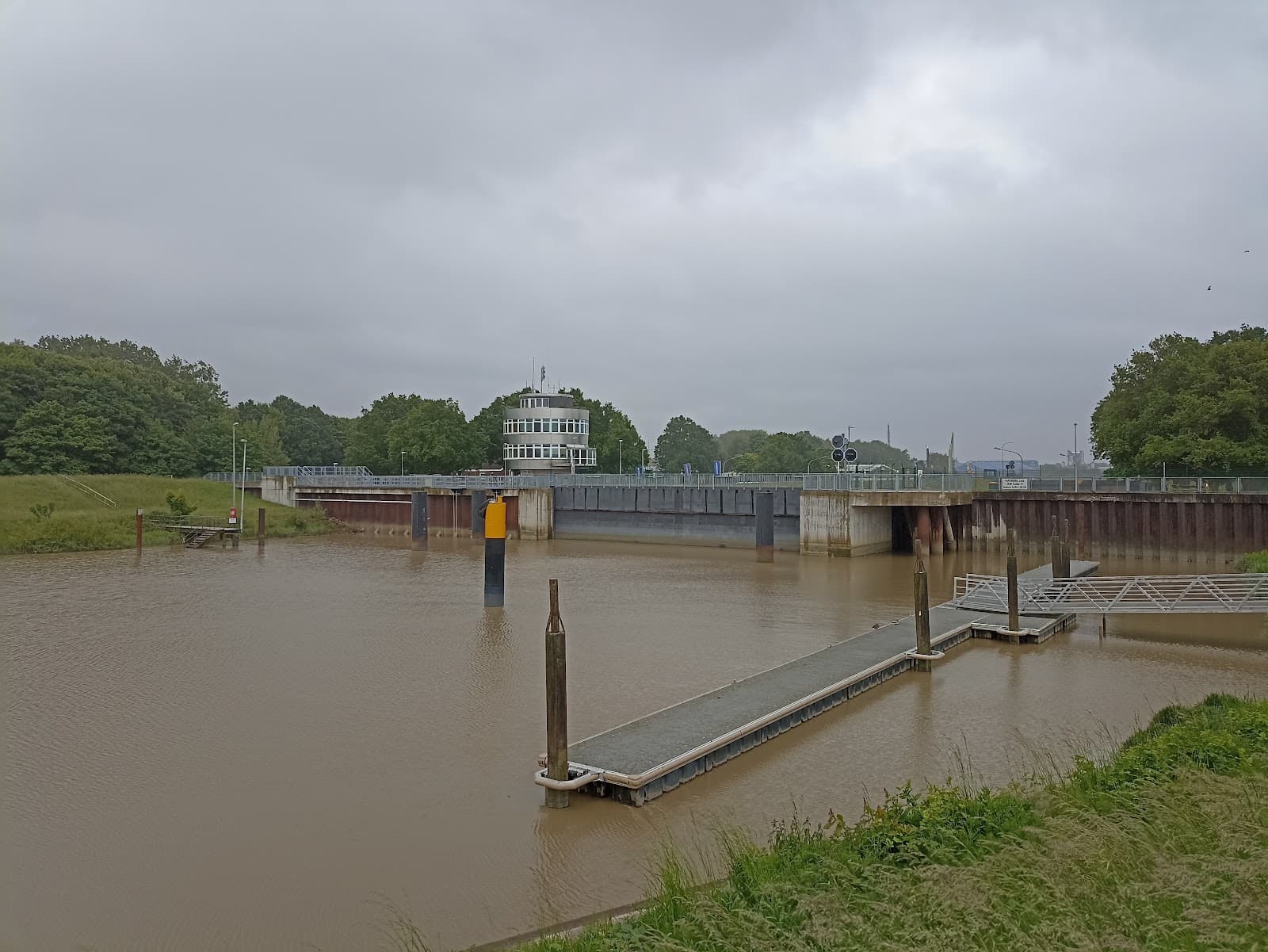 Seeschleuse Papenburg - Image 1