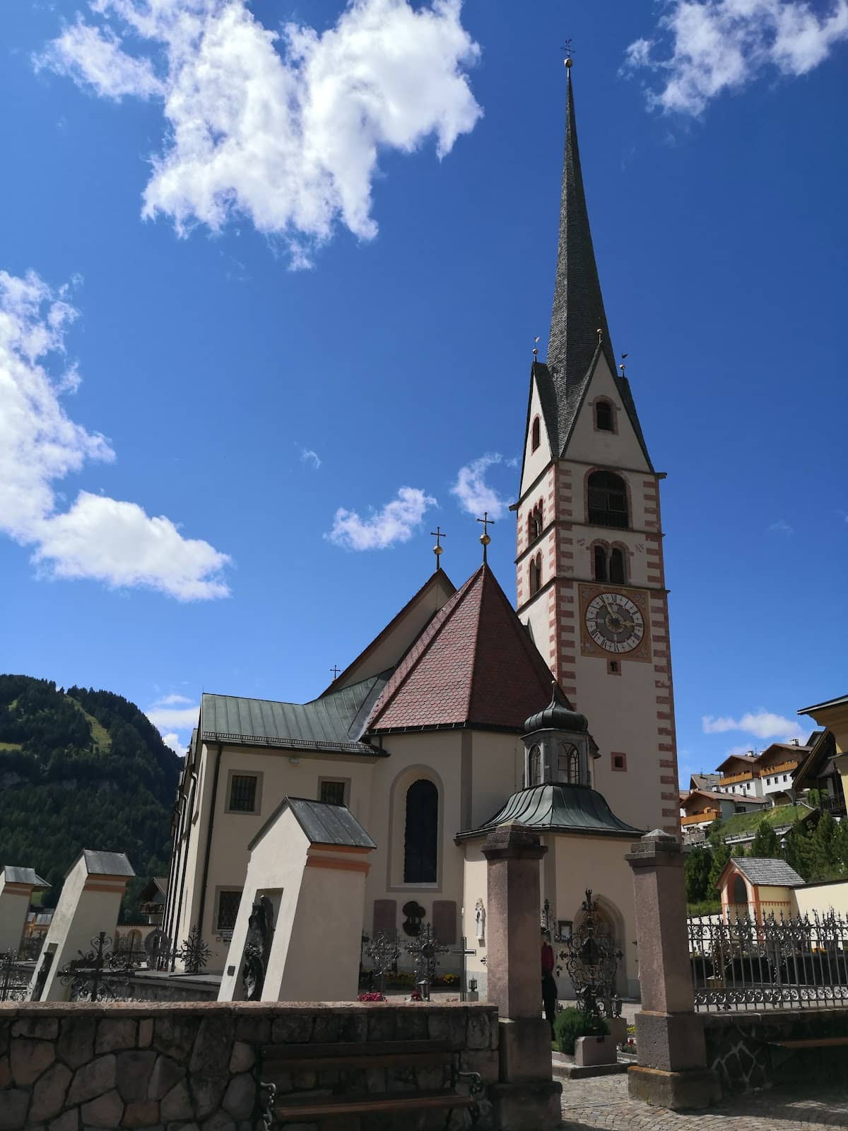 Dolomite Mountain Views