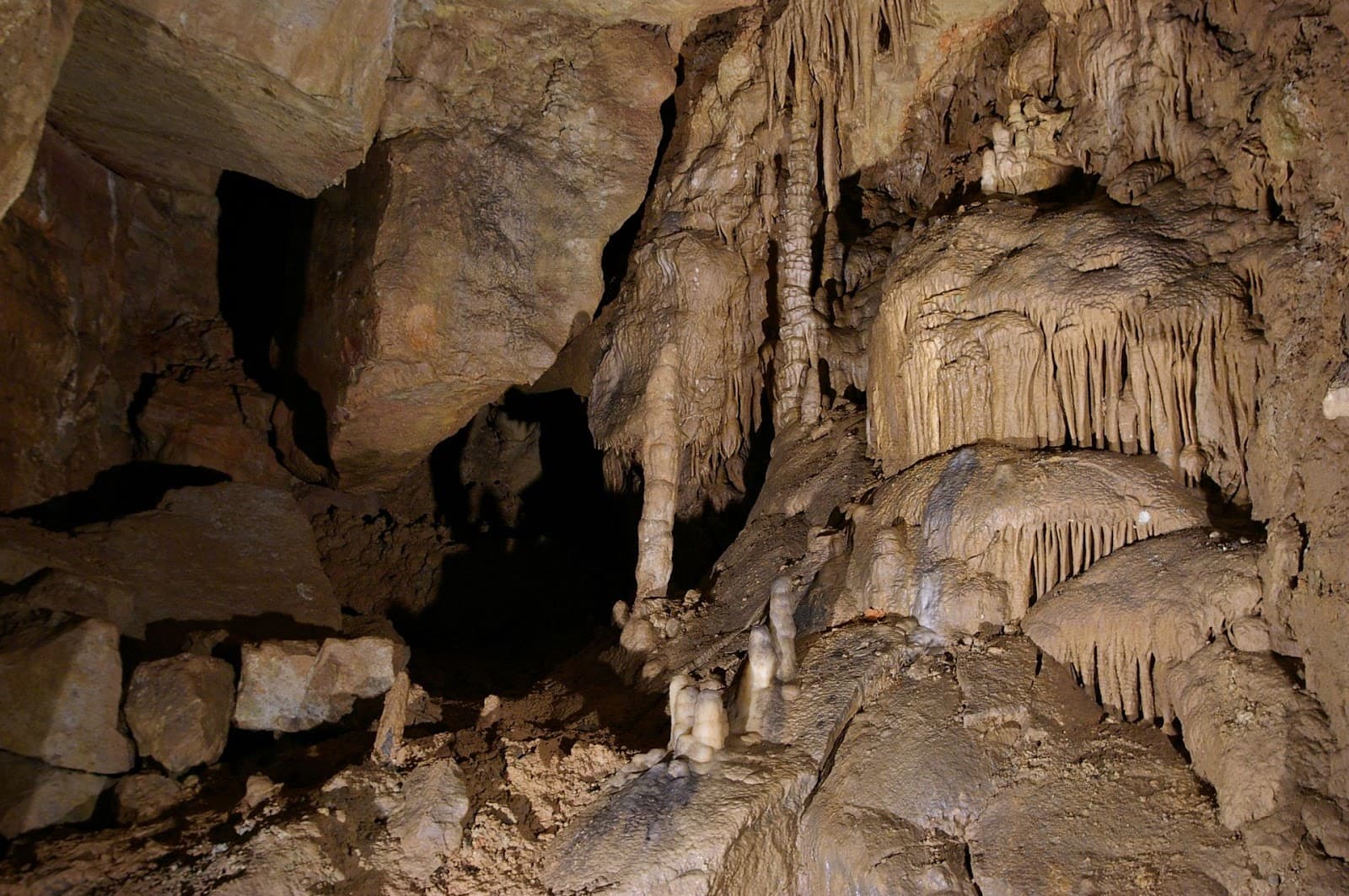 Abaliget Cave - Image 1