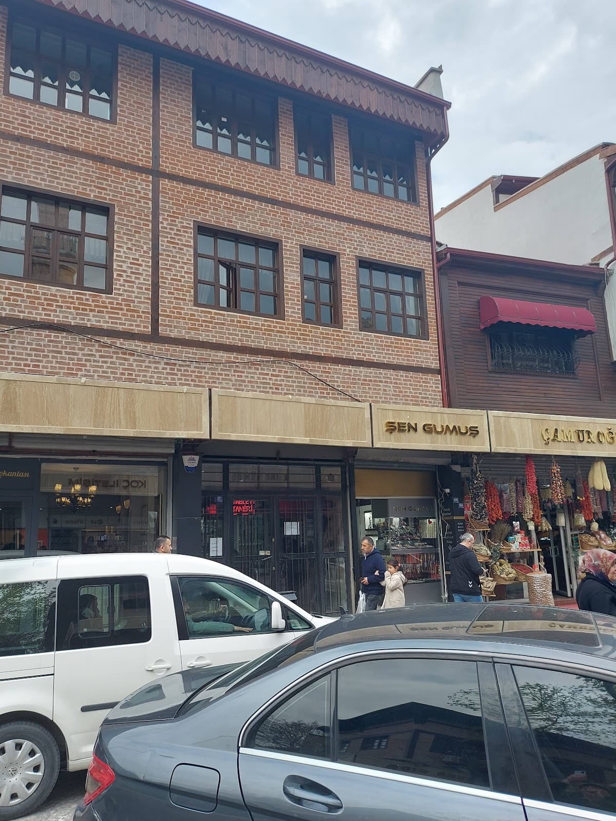 Uzun Çarşı - Image 1