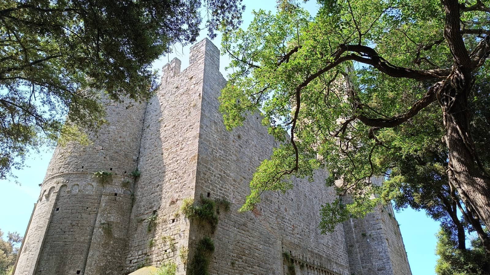 Panoramic Towers