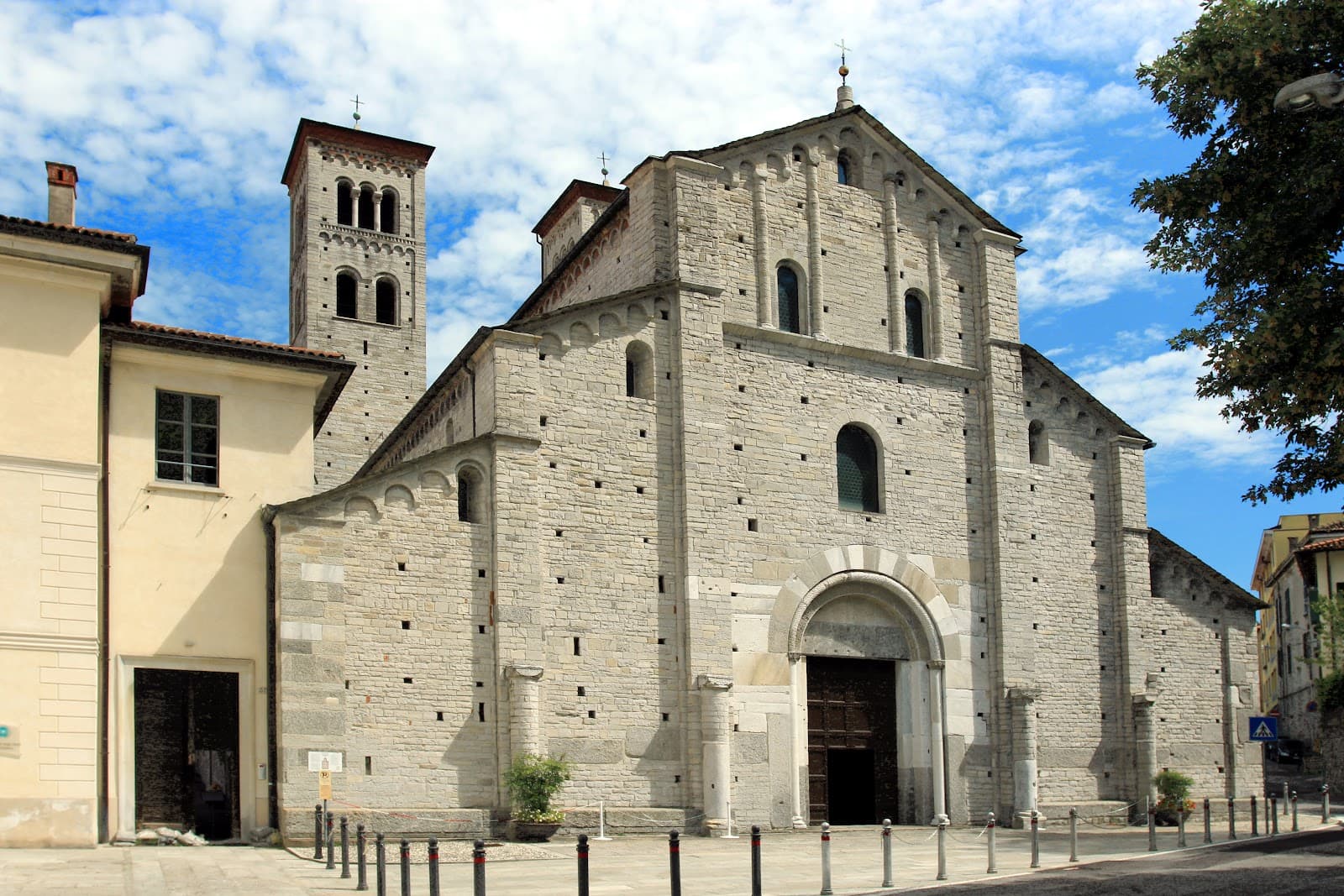 Basilica di Sant'Abbondio - Image 1