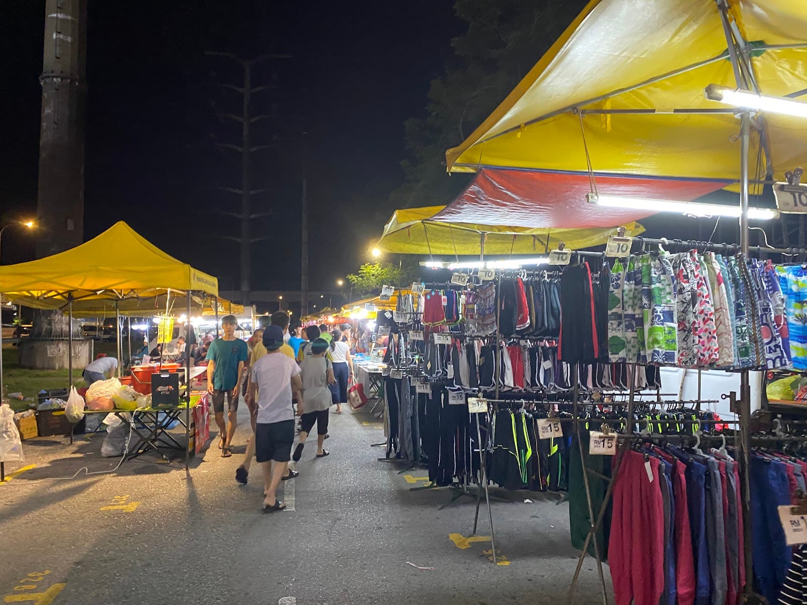 Taman Connaught Night Market - Image 1