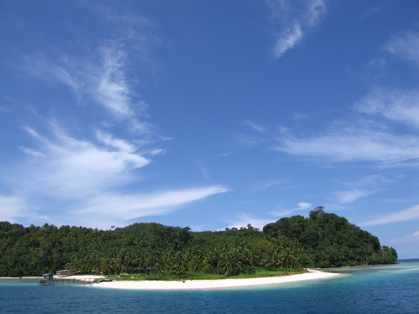 Si Amil Island - Image 1