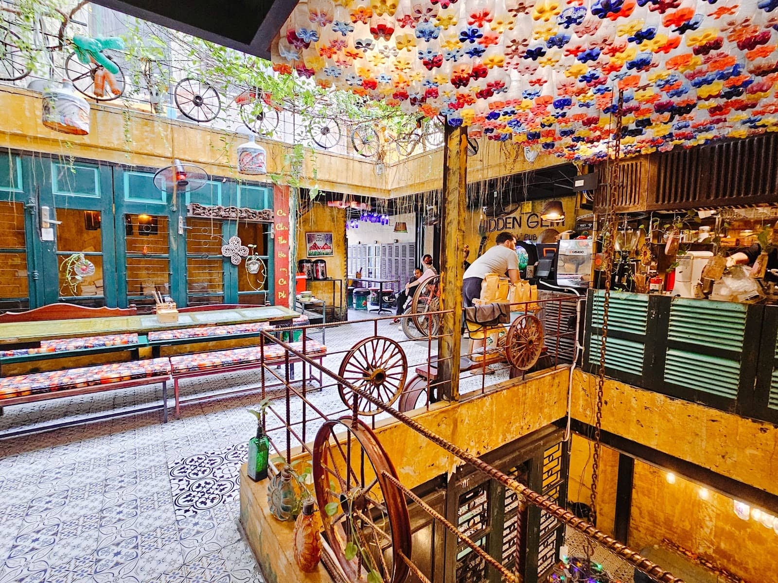 Charming Souvenir Shop