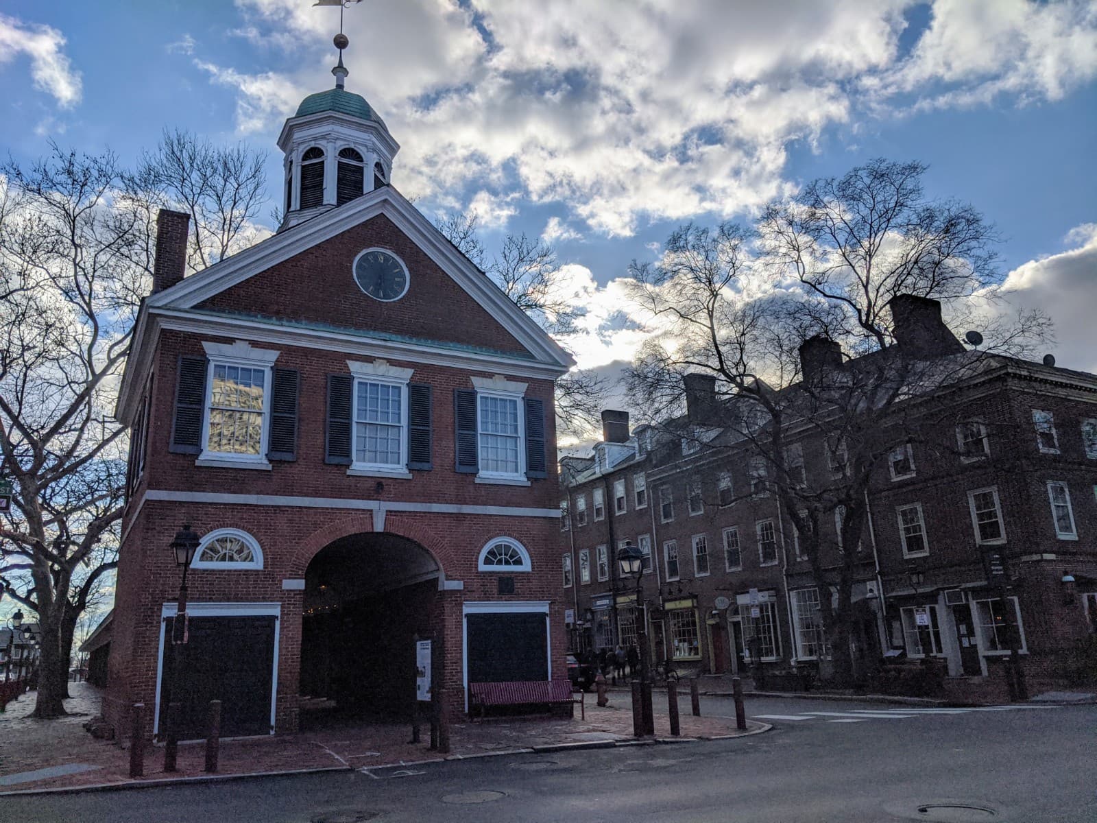 Headhouse Square - Image 1
