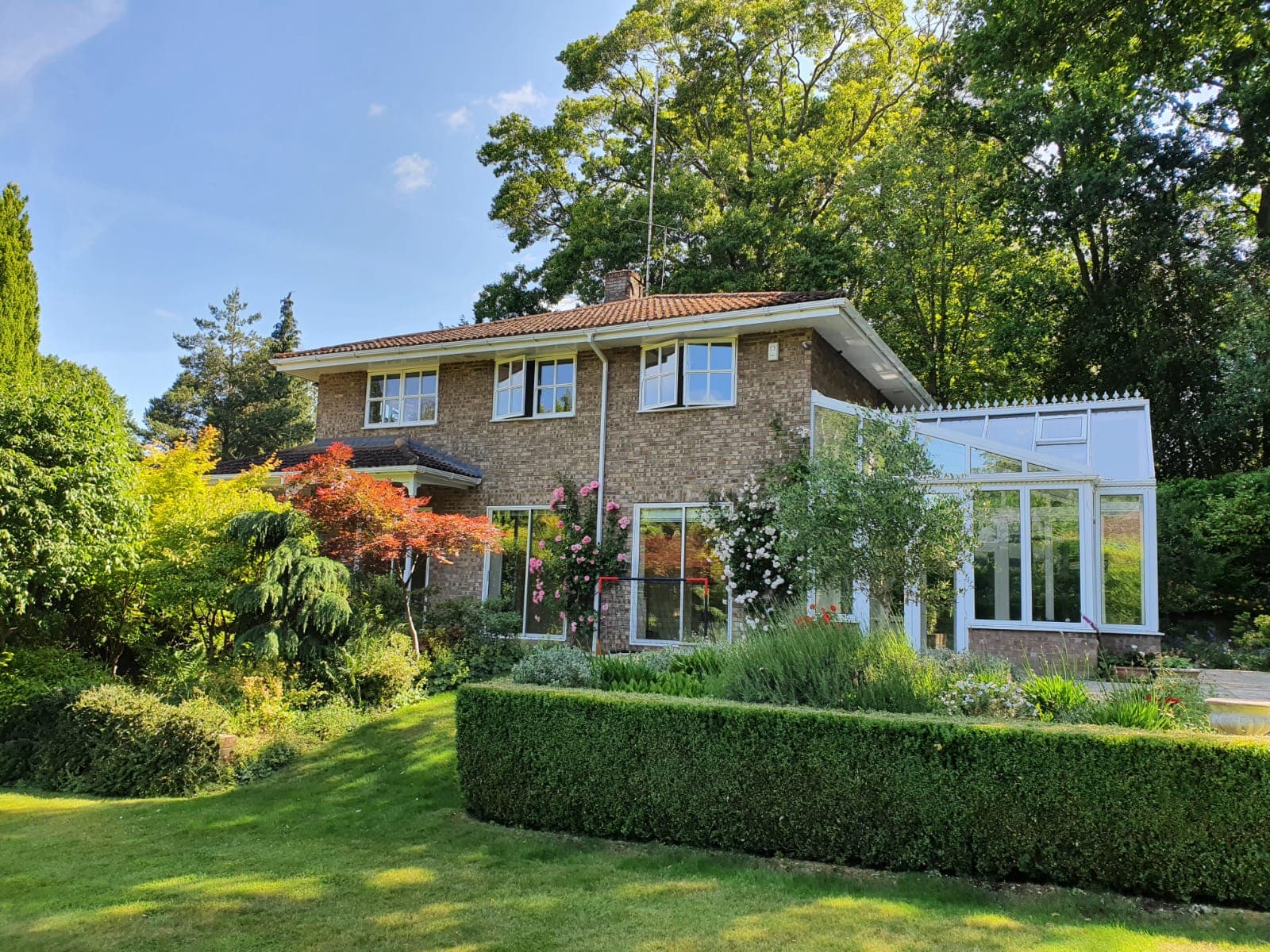 Sunningdale Village - Image 1