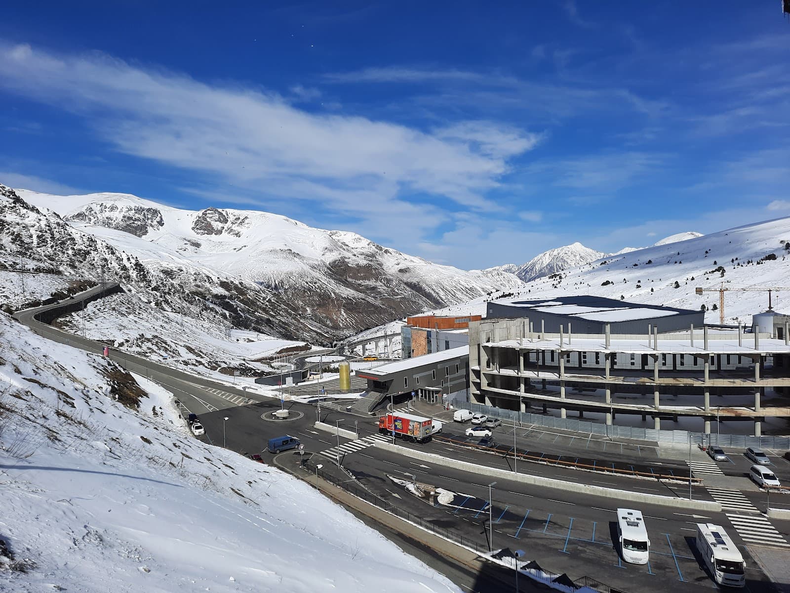 Encamp Old Town - Image 1