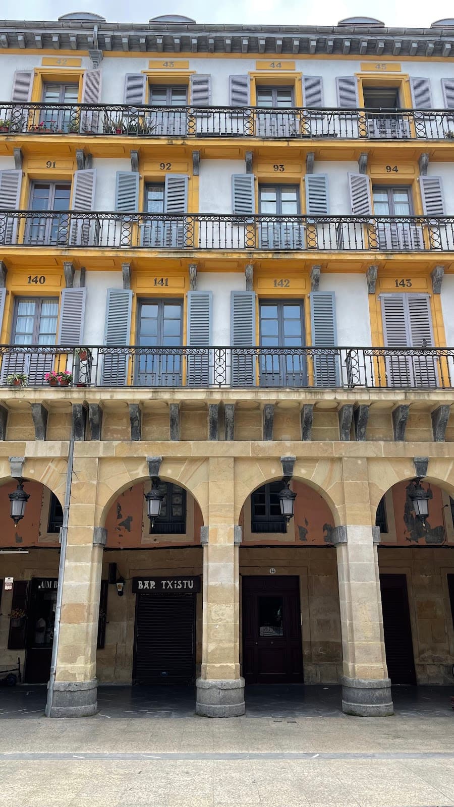 Centro - Image 1