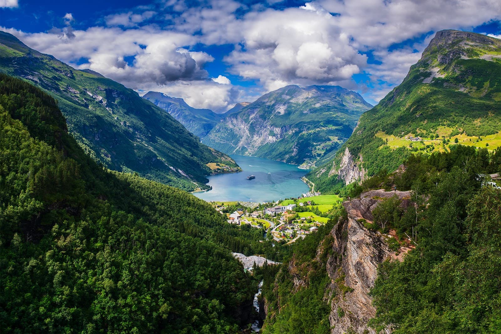 Geirangerfjord - Image 1
