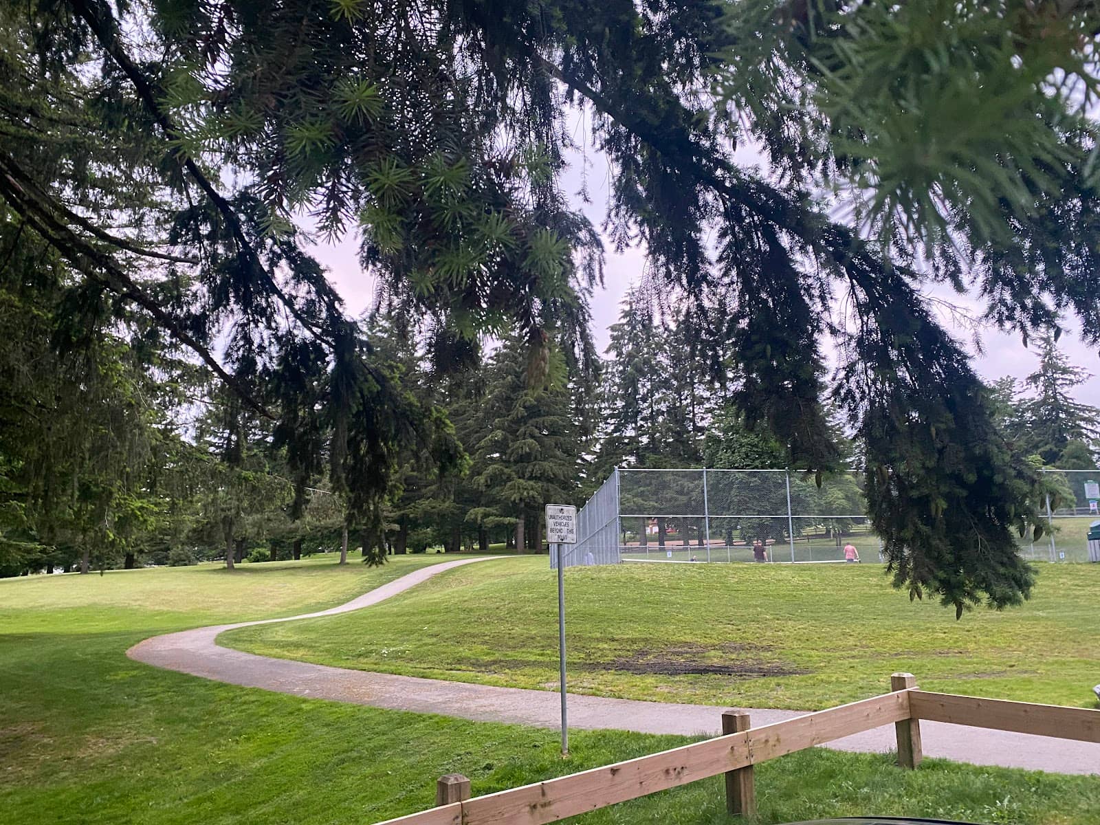 Playground & Amenities