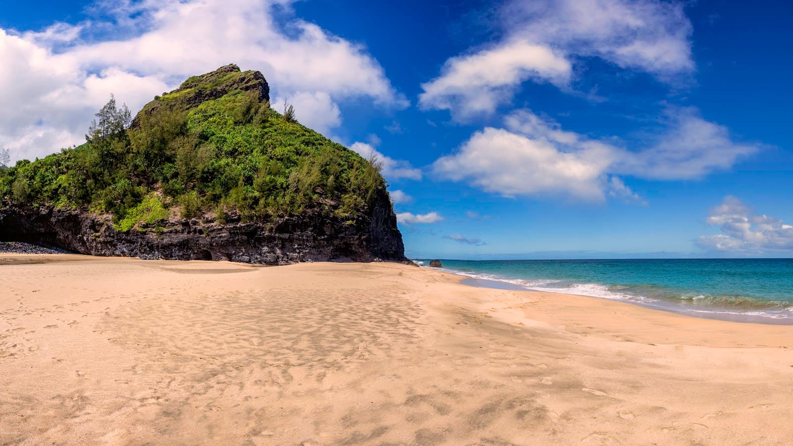 Hanakapi'ai Beach Kauai Hawaii - Image 1