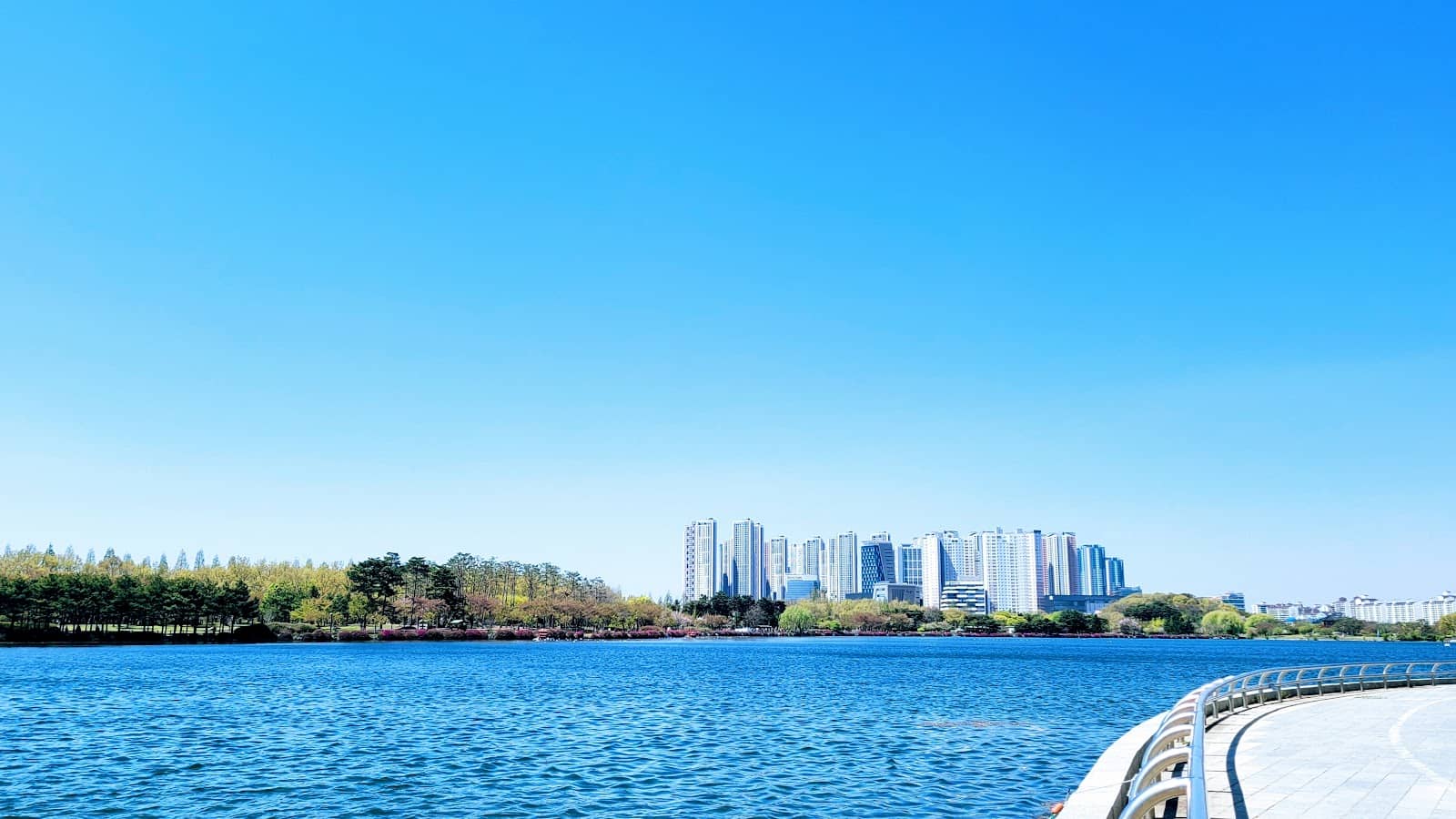 Ilsan Lake Park