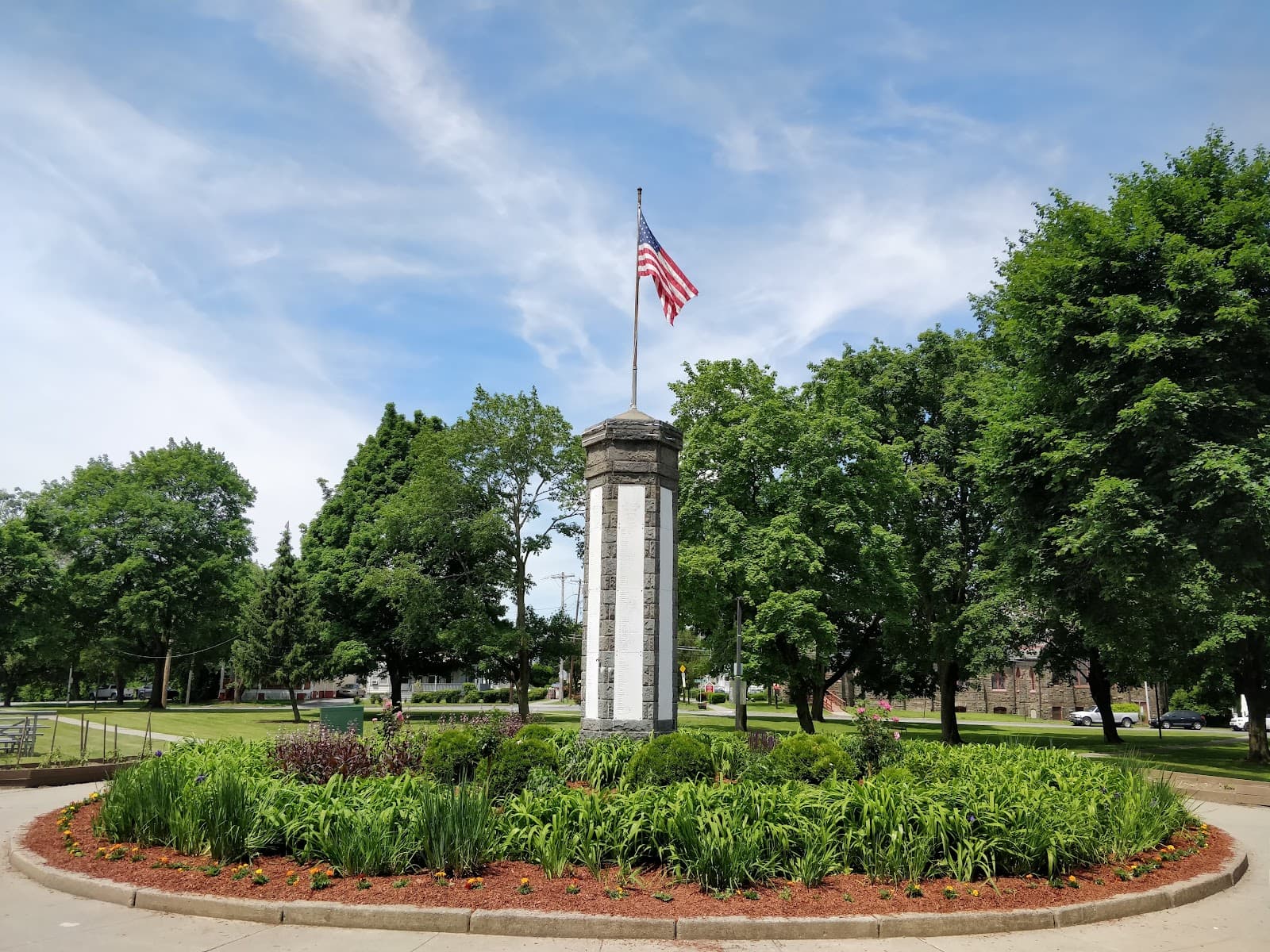 Mansion Square Park - Image 1