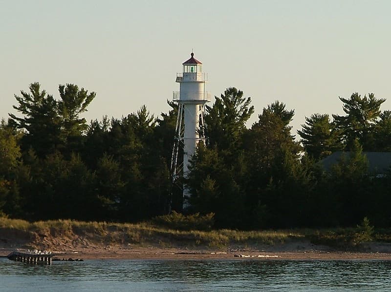 La Pointe Light (Long Island) - Image 1