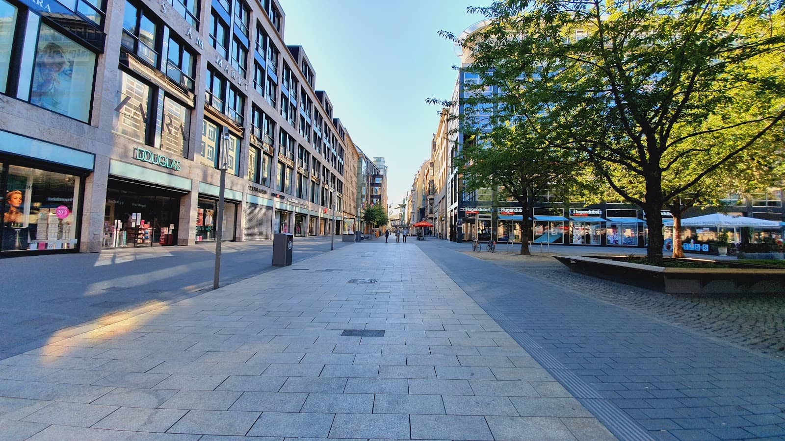 Former Karstadt Building