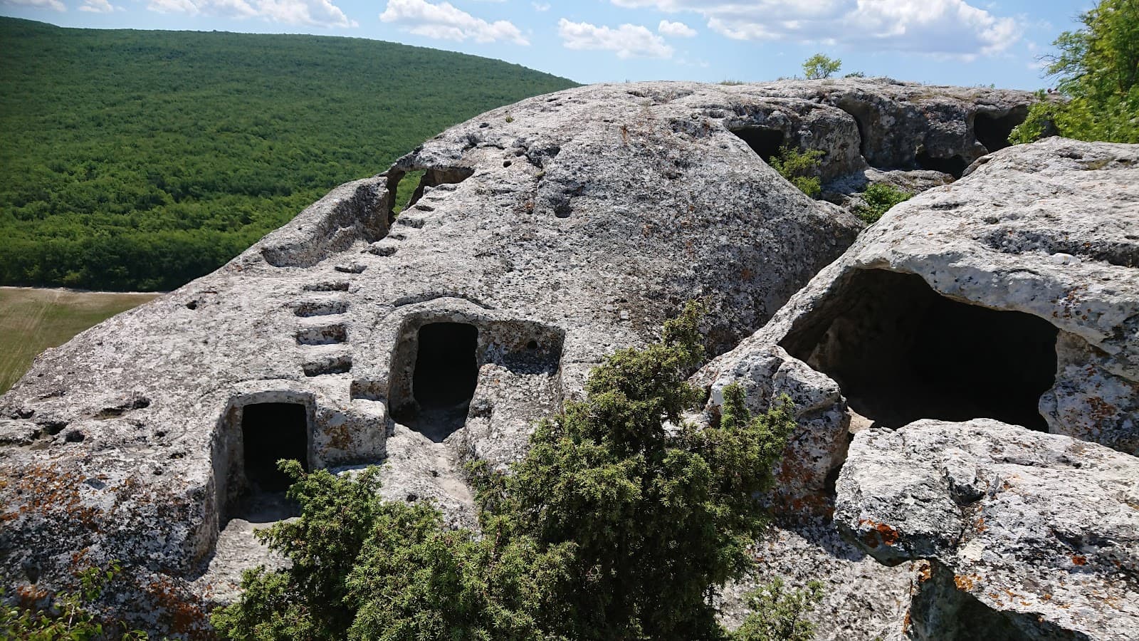Eski-Kermen Cave City - Image 1