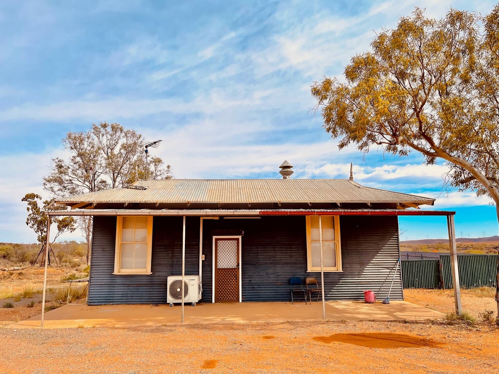 Penrose Park Silverton - Image 1