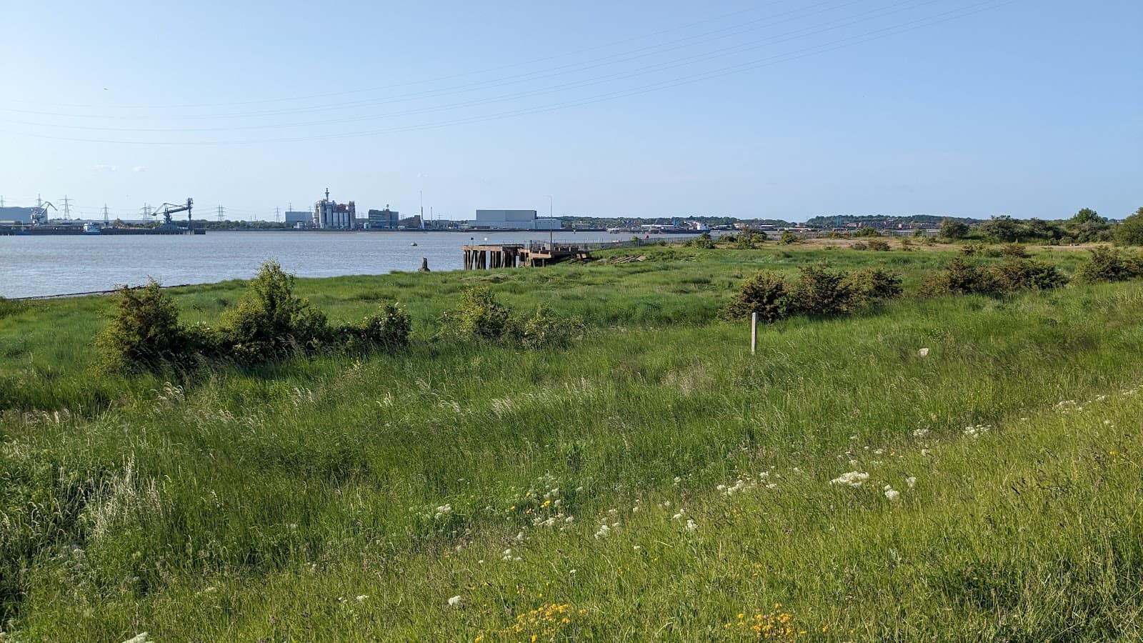 Thames Riverside Path (Greenhithe–Swanscombe) - Image 1