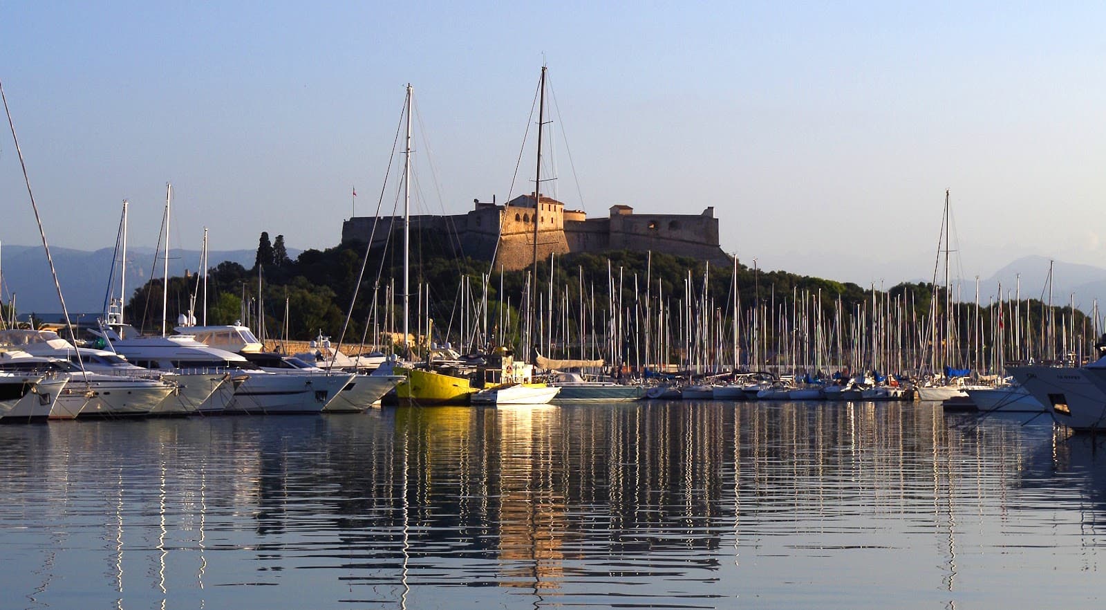 Fort Carré - Image 1