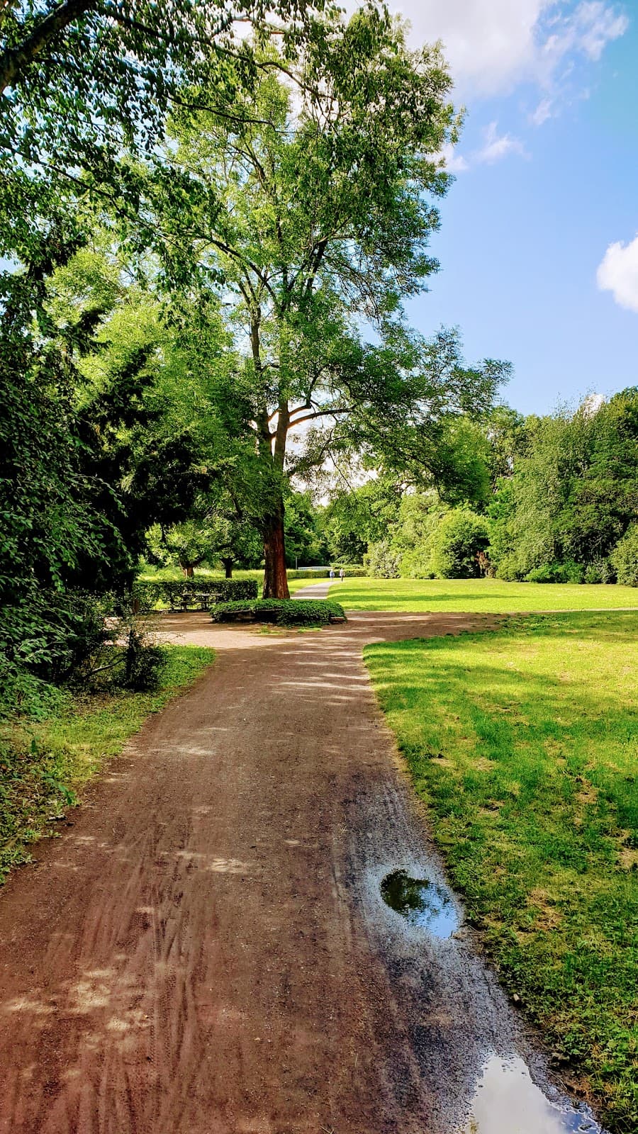 Vogelgesang Park - Image 1