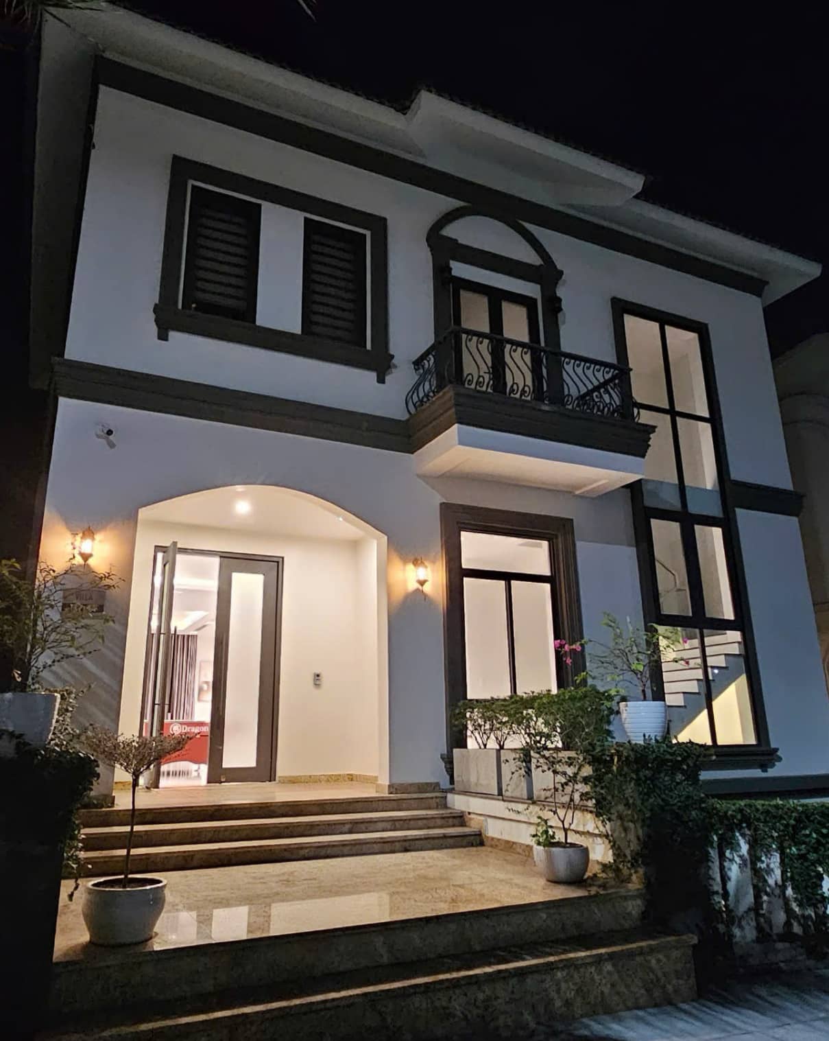 Coastal Villages and Local Life