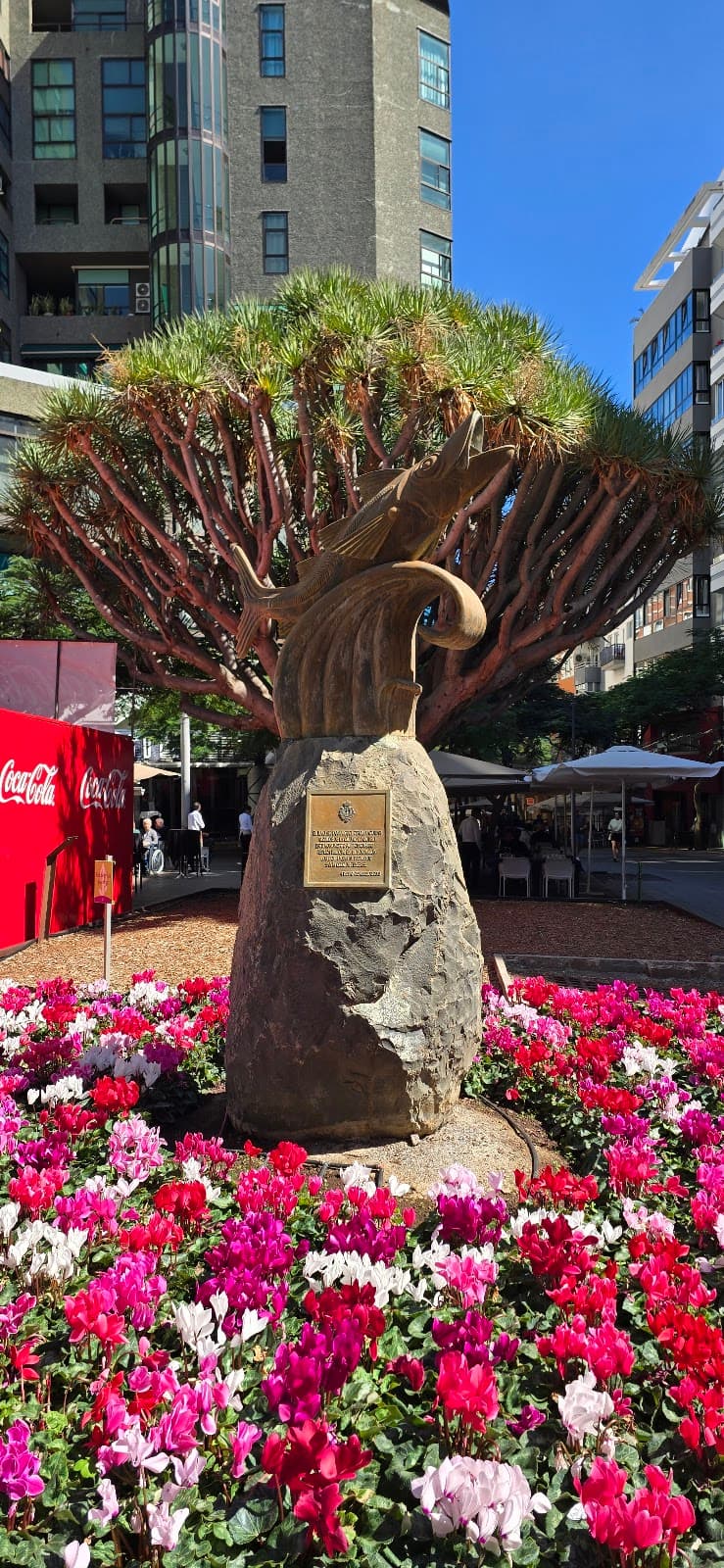 El Chicharro Sculpture - Image 1