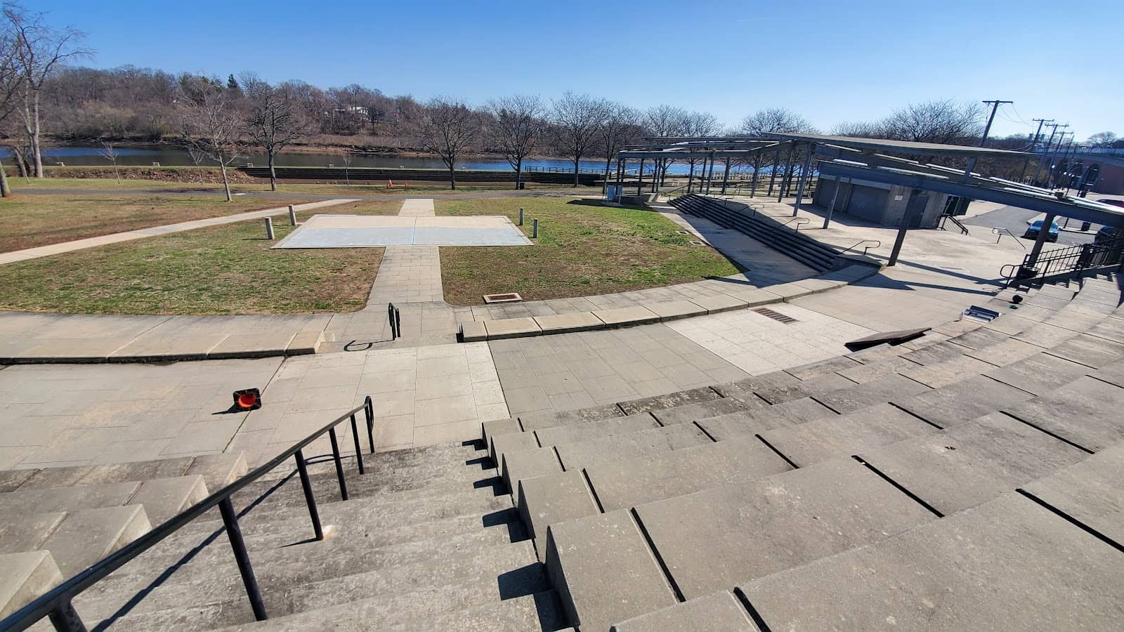 Amphitheater Ambiance