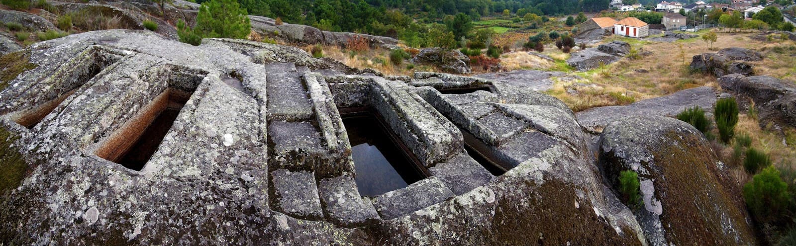 Santuário de Panóias (Fragas de Panóias) - Image 1