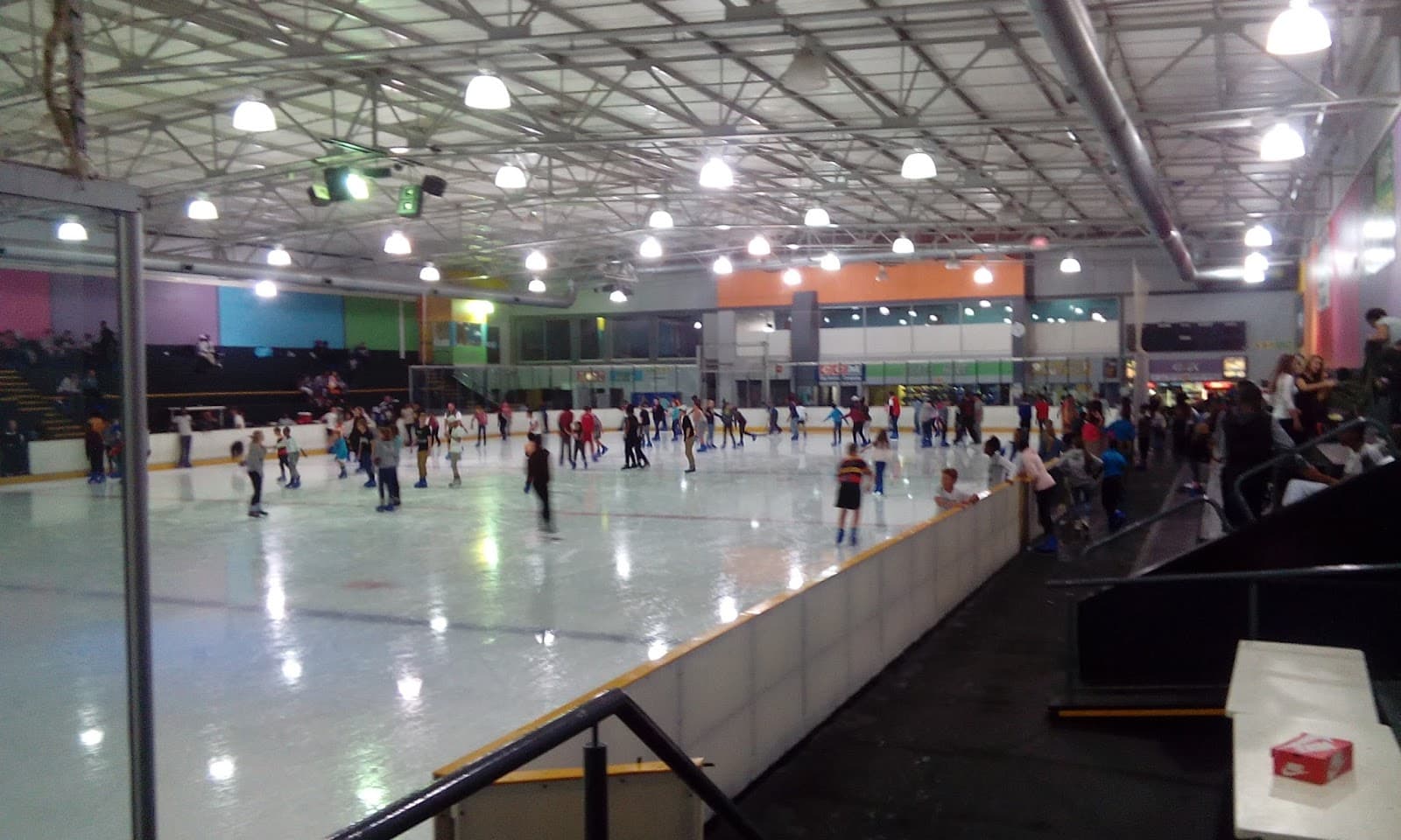 Festival Mall Ice Rink - Image 1