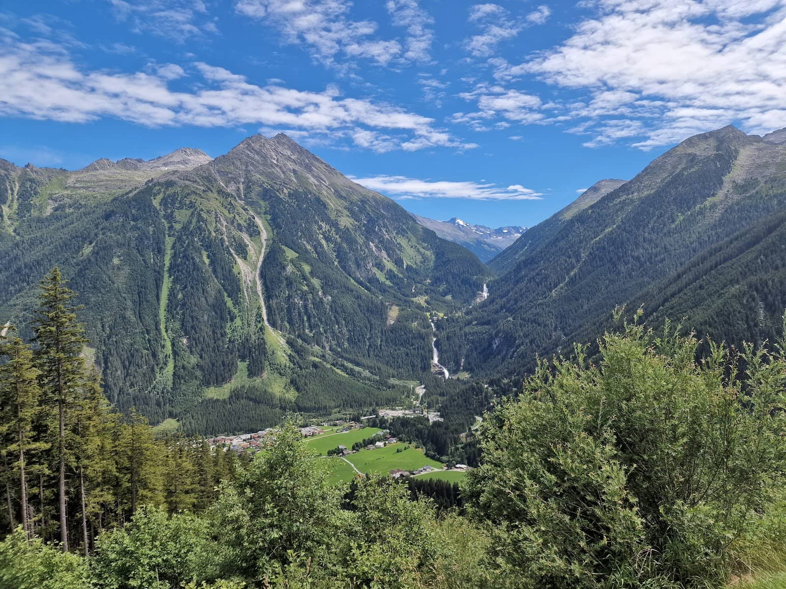 Scenic Driving Experience