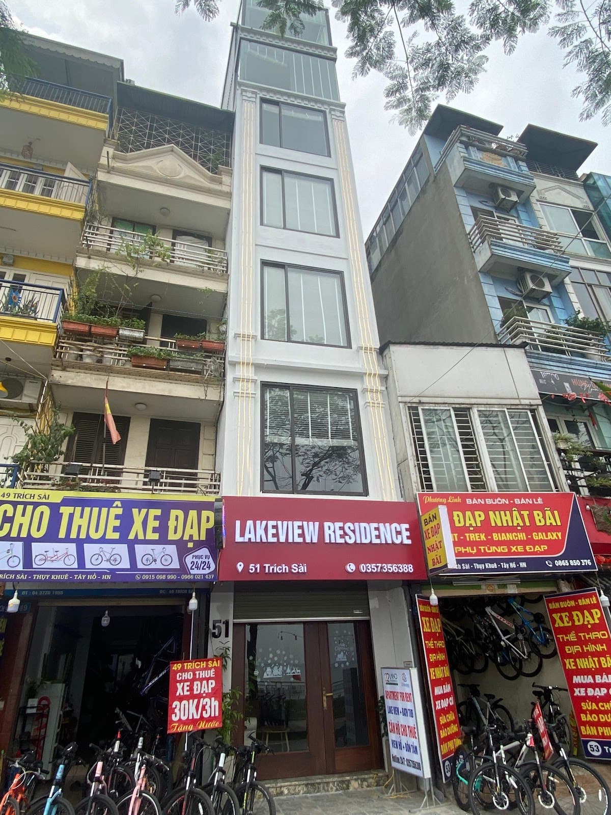 Lakeview Residence Hotel - Image 1