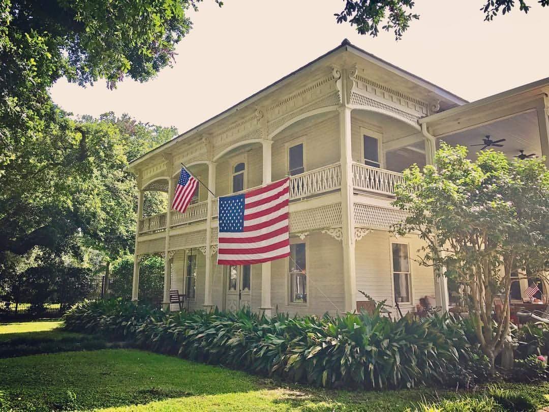 Sterling Grove Historic District - Image 1