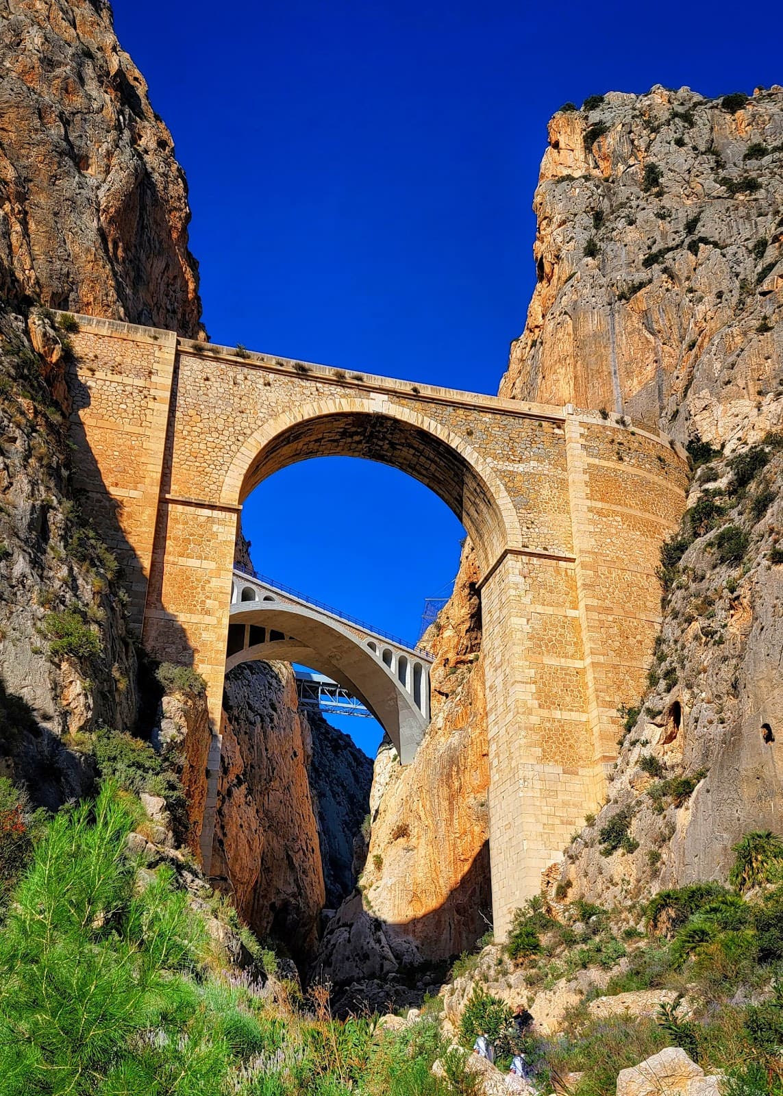 Mascarat Viaducts - Image 1